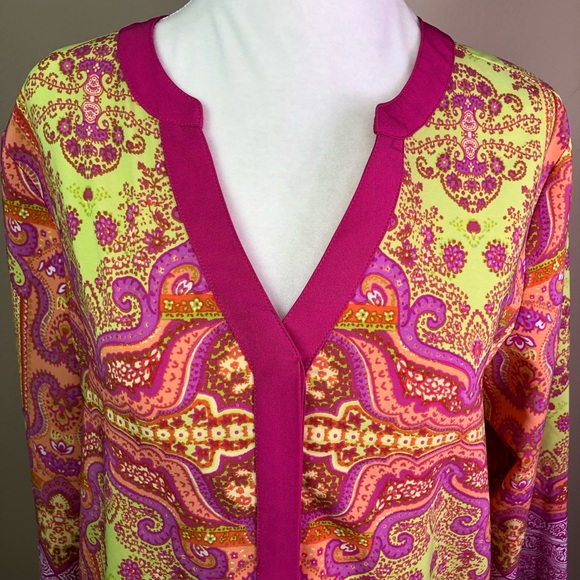 TravelSmith 3/4 Sleeve V Neck Tunic SP - Picture 2 of 8